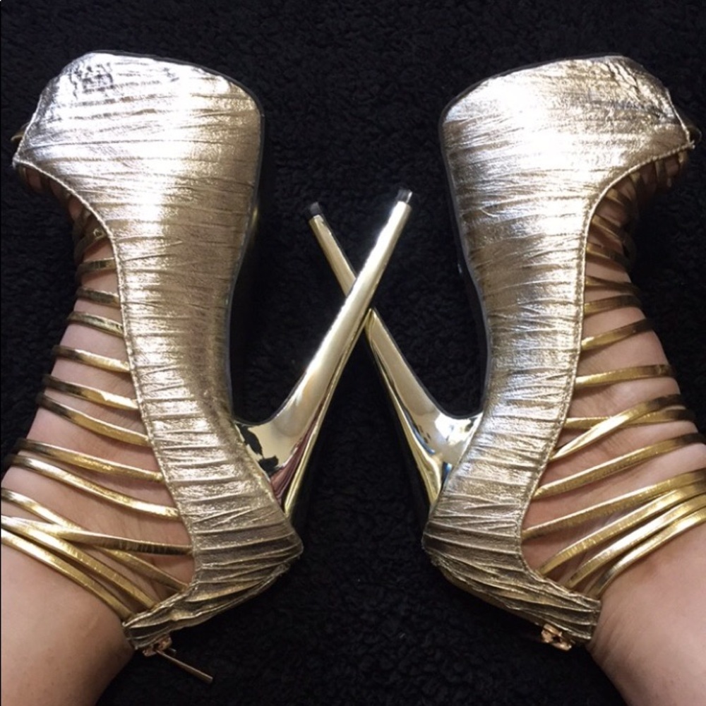 Gold pleasers